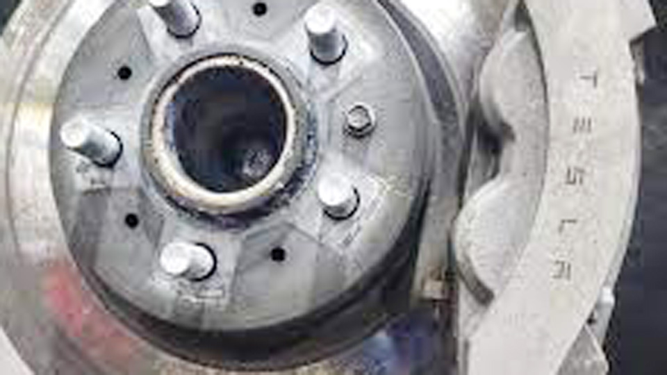 How Do Brakes Work on an Electric Car