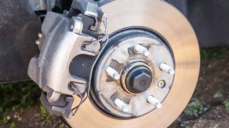 How Do Hydraulic Brakes Work in a Car