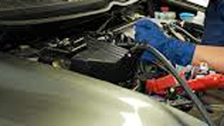 How to Be a Successful Automotive Technician