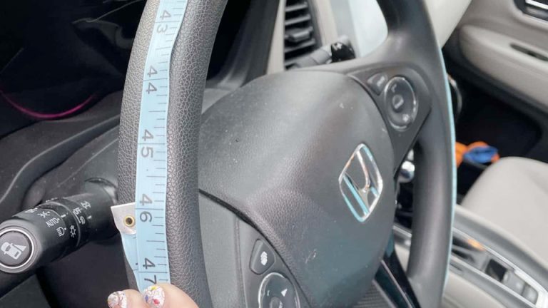 How to Measure a Steering Wheel Cover?