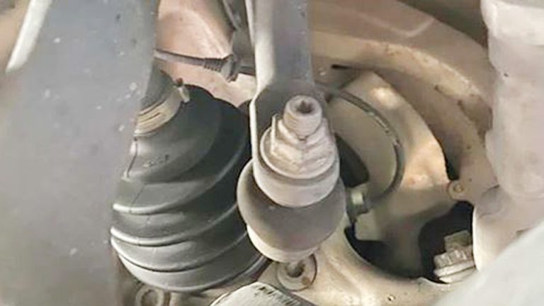 Why Does My Car Make Loud Noise When I Turn