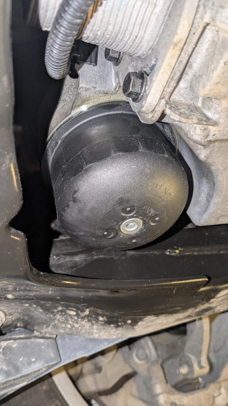 Can You Change a Car Oil Filter Without Draining