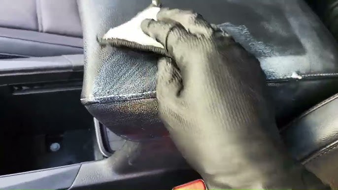 How to Clean Sunscreen off Car Interior