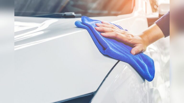 How Do Hand Car Washes Work